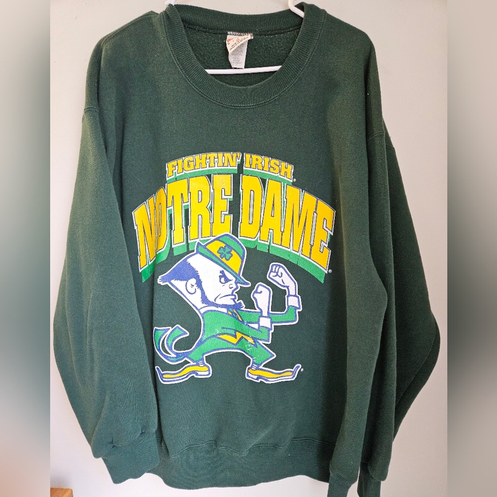 Vintage 90s Notre Dame Fighting Irish Green Sweatahirt Nutmeg Mills
